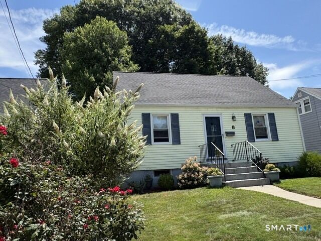 Property Photo:  8 Edgemont Road  CT 06460 