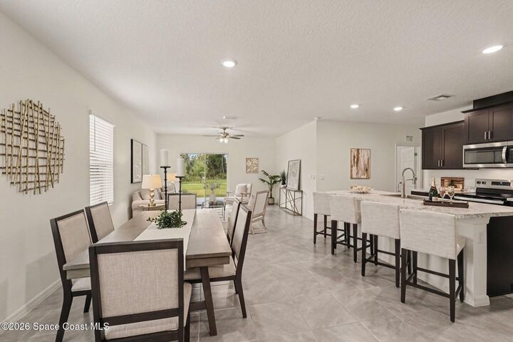 Property Photo: 1618 Laburnum Avenue FL 32955
