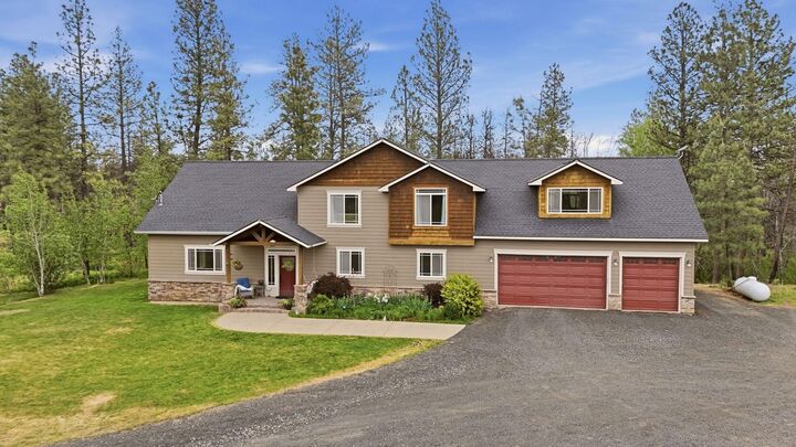 Property Photo: 19303 W Penners Ln WA 99004