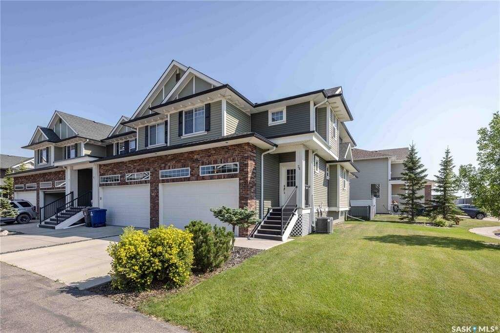 Property Photo:  425 Langer Place 26  SK S0K 4S1 