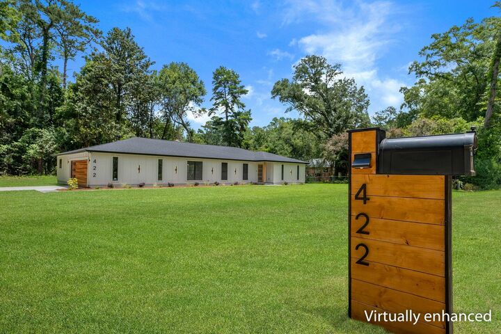 Property Photo: 422 Waverly Road FL 32312