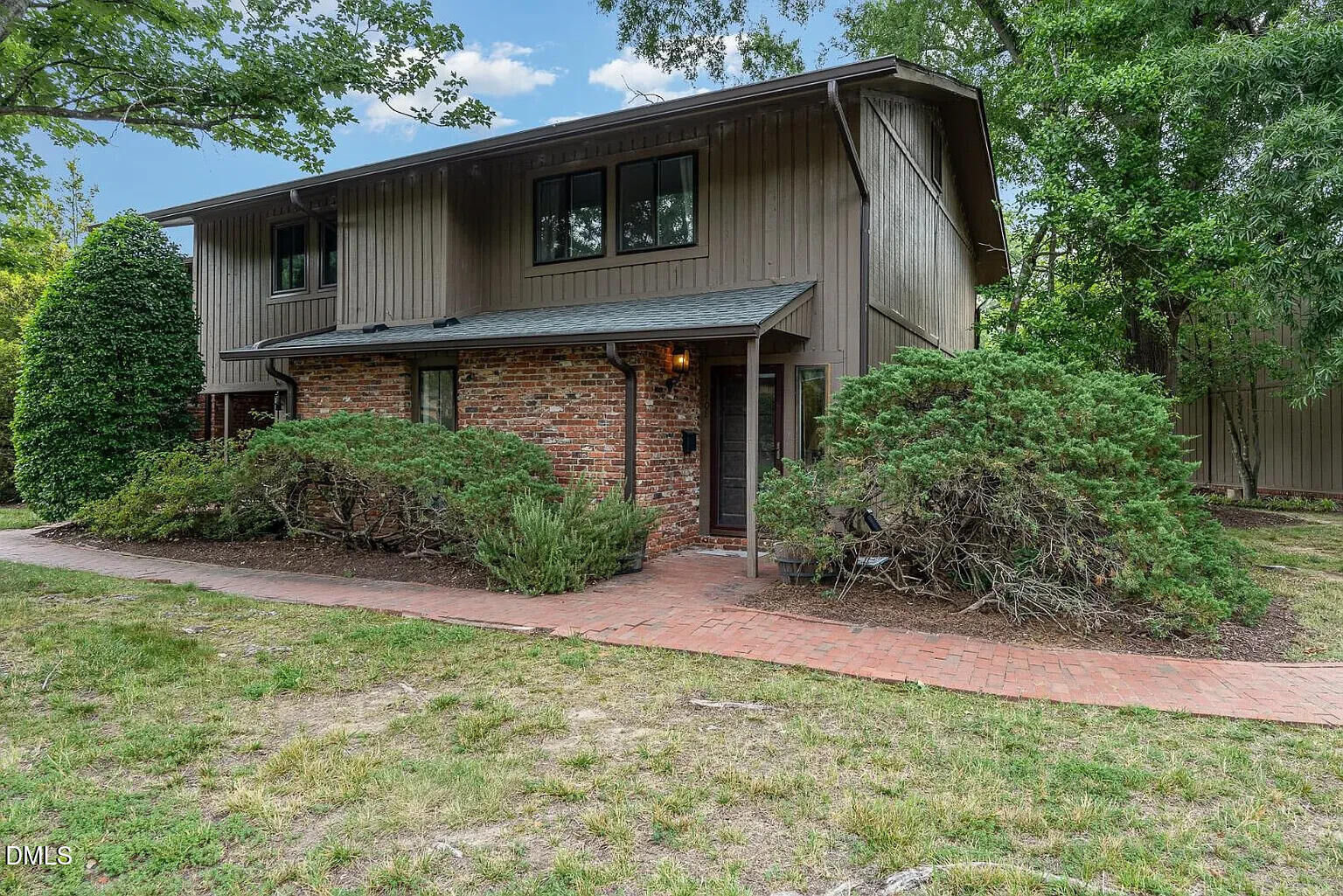 Property Photo: 1408 Oak Tree Drive NC 27517