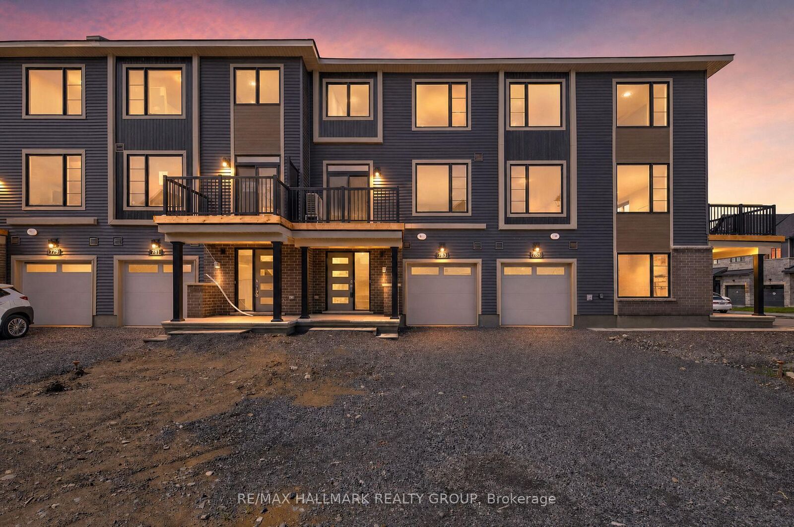 Property Photo:  783 Tadpole Crescent  ON K2J 7M9 
