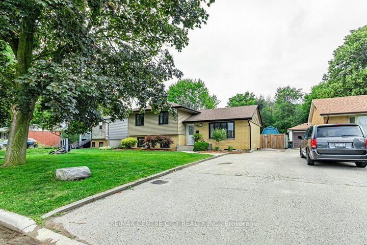 Property Photo: 380 Magnolia Crescent ON N5Y 4S9