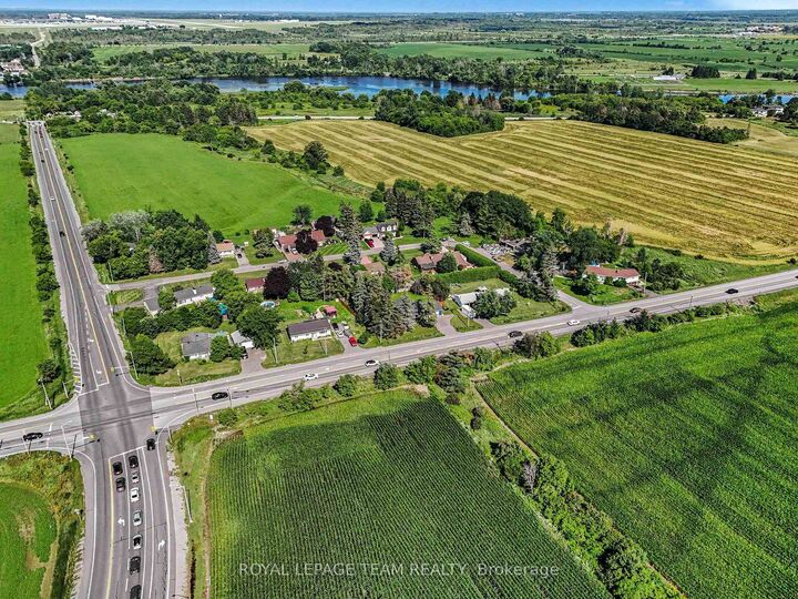Property Photo: 2477 Merivale Road ON K2C 3H1