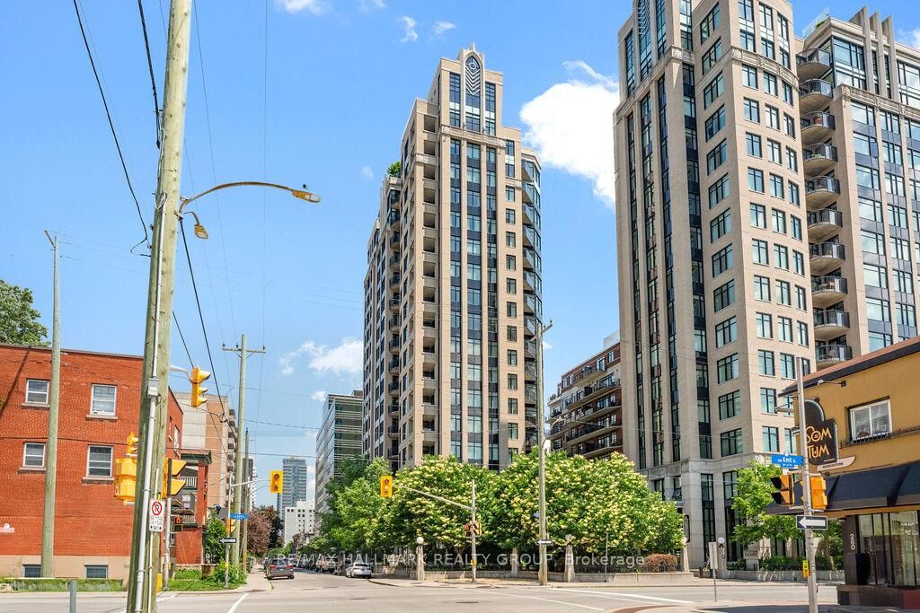 Property Photo:  235 Kent Street 514  ON K2P 1Z9 