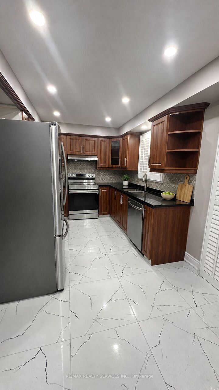 Property Photo:  67 La France Road  ON L6S 3V7 