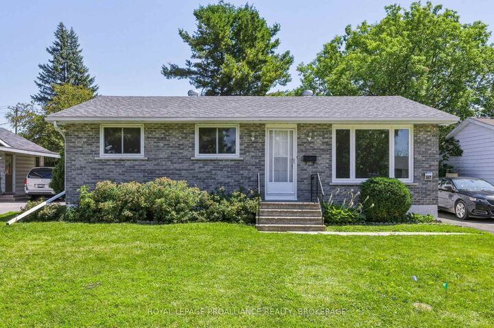 367 Georgiana Street — photo 1