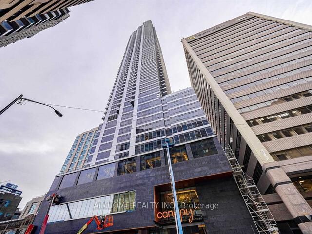 Property Photo: 395 Bloor Street E 4902 ON M4W 1H7