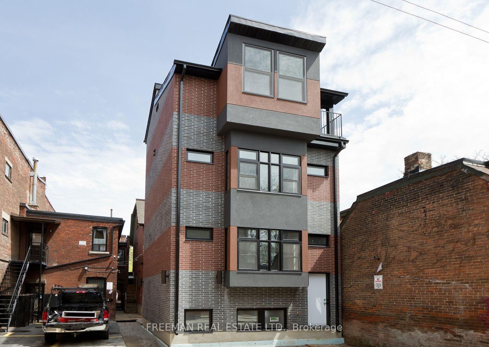 Property Photo: 1 Max Hartstone Lane ON M5R 3G6