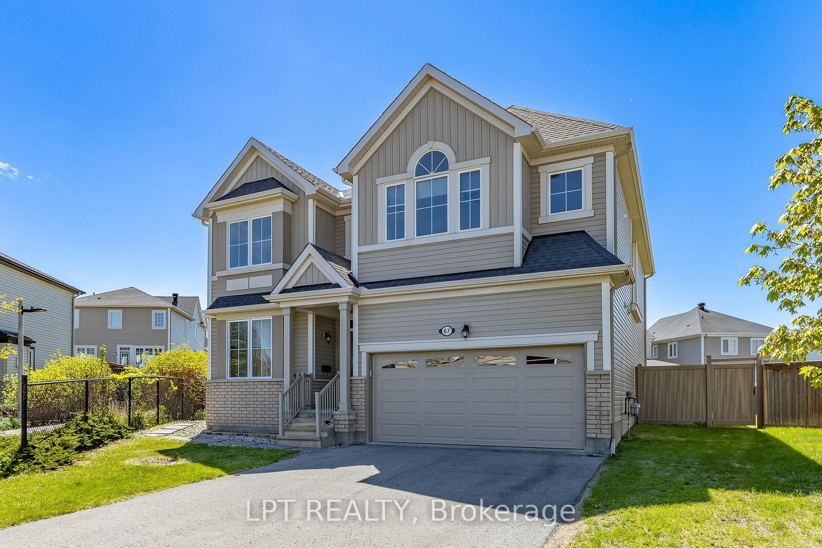 Property Photo:  67 Bristling Crescent  ON K2G 6C2 
