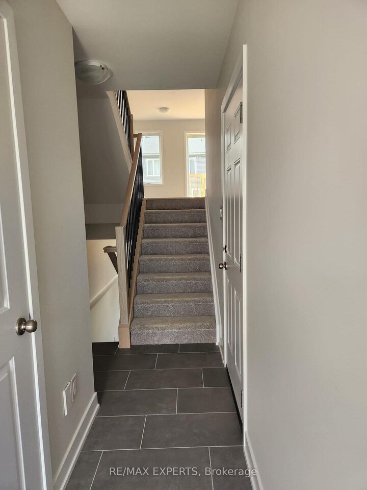 Property Photo:  95 Whitcomb Crescent E  ON K7A 0C1 