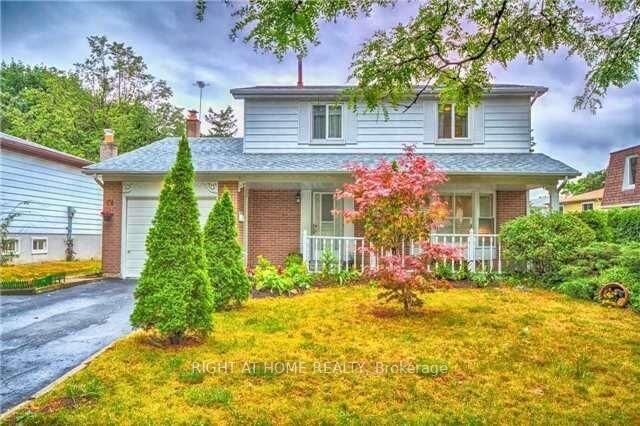 Property Photo:  54 Penwick Crescent  ON L4C 5B4 