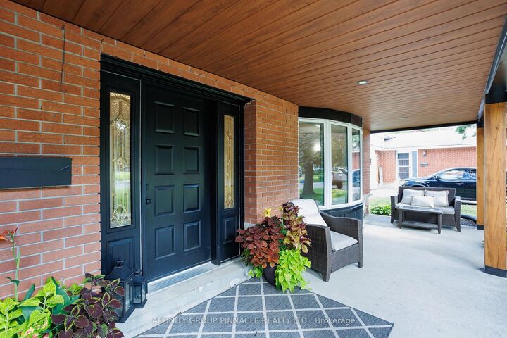 Property Photo:  77 Sanderling Crescent  ON K9V 4N4 