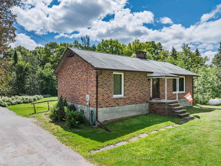 Property Photo:  4924 Monck Road  ON K0M 2A0 