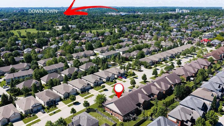 Property Photo: 518 Blue Jay Drive 18 ON N5X 0E4