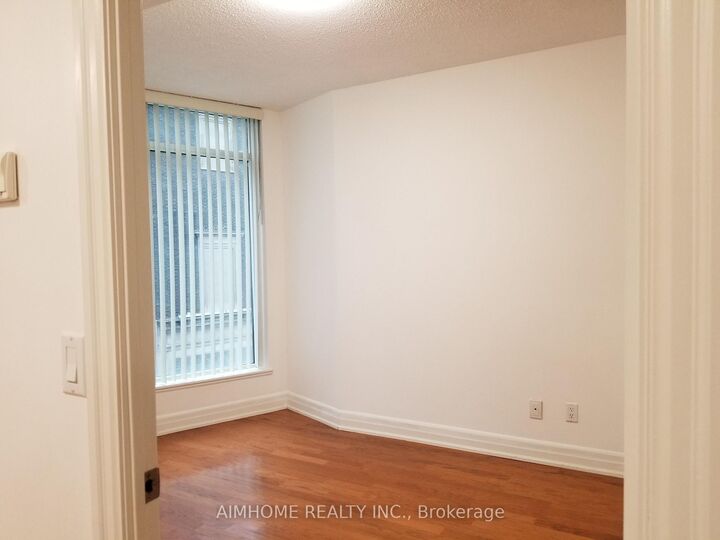 Property Photo:  8 Scollard Street 402  ON M5R 1M2 