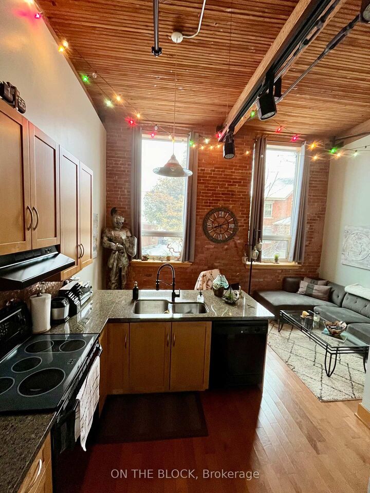 Property Photo:  26 Ontario Street 113  ON N1E 7K1 