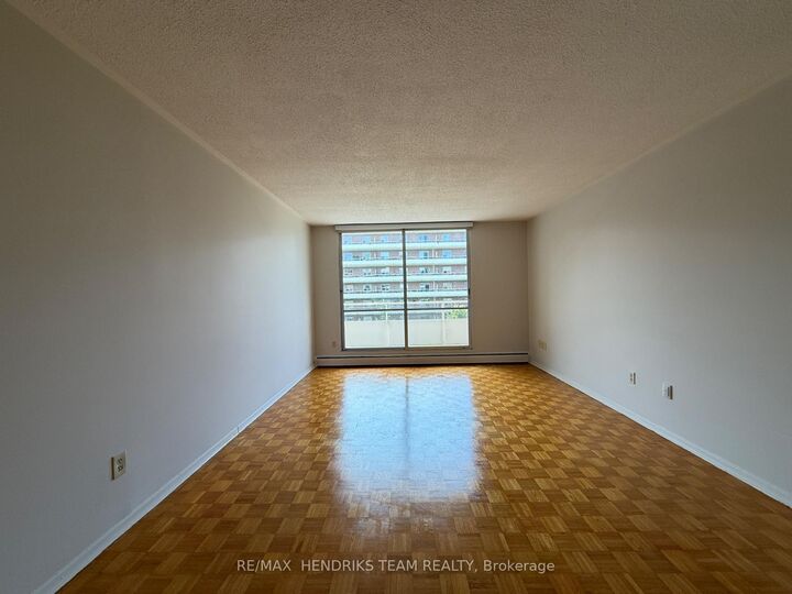 Property Photo: 49 Leaside Drive 303 ON L2M 4G4