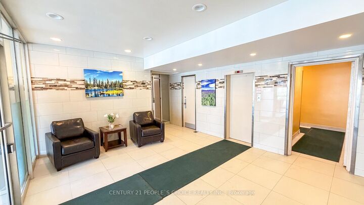 Property Photo: 2485 Woking Crescent 201 ON L5K 1Z6