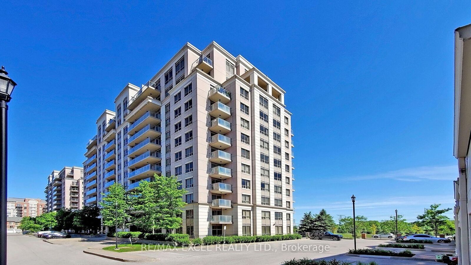 Property Photo:  37 Galleria Parkway 202  ON L3T 0A5 