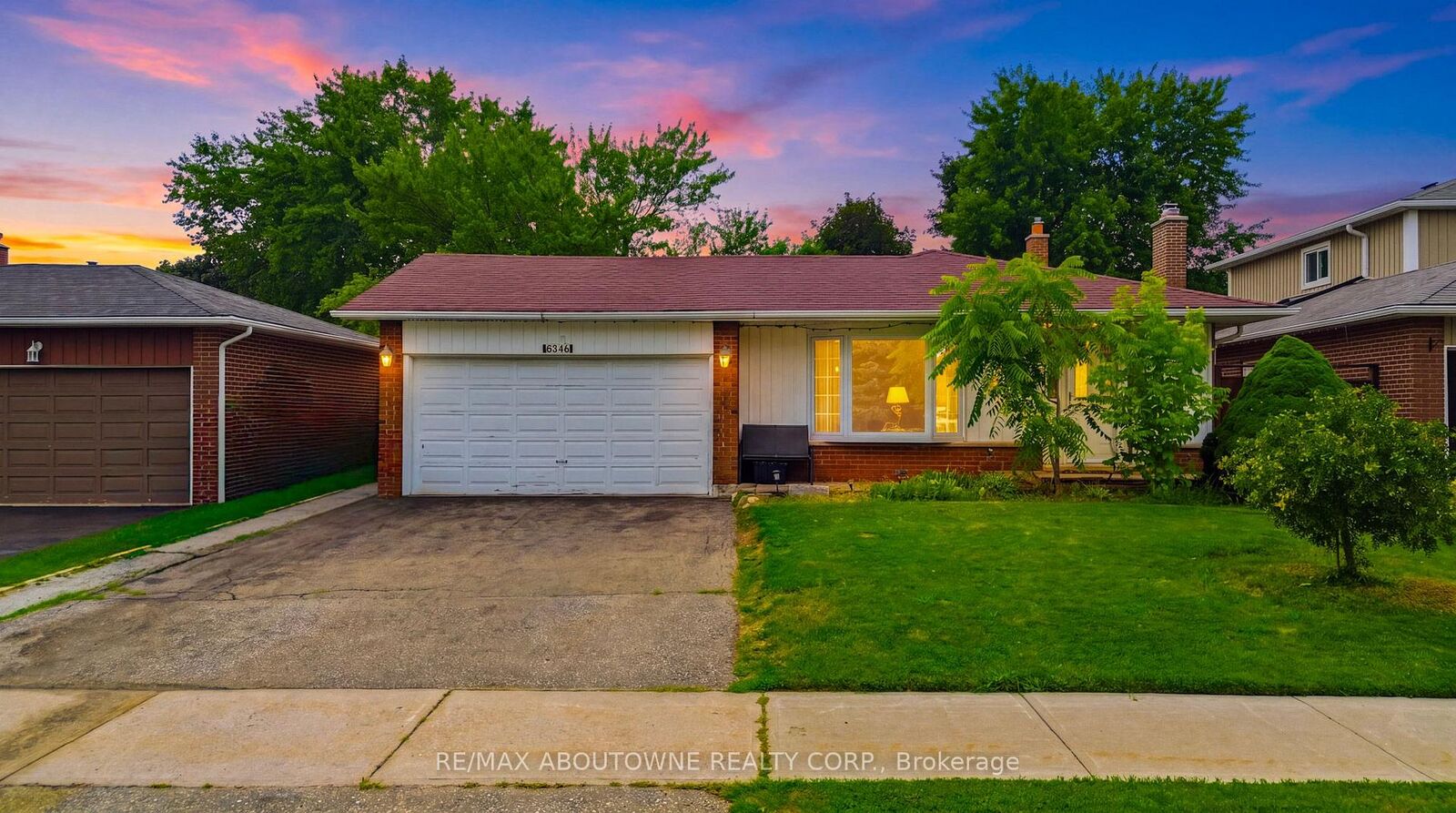 Property Photo:  6346 Neuchatel Road  ON L5N 2J8 