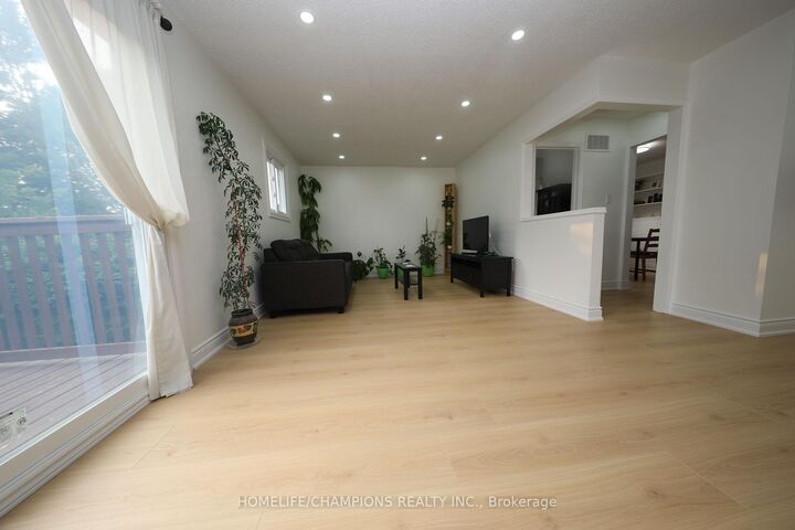 Property Photo: 1428 Outlet Drive ON L1J 7Z5