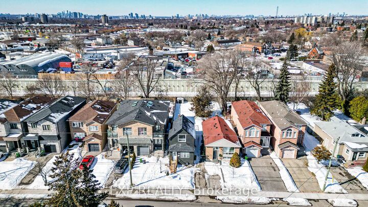 224 Aylesworth Avenue — photo 1