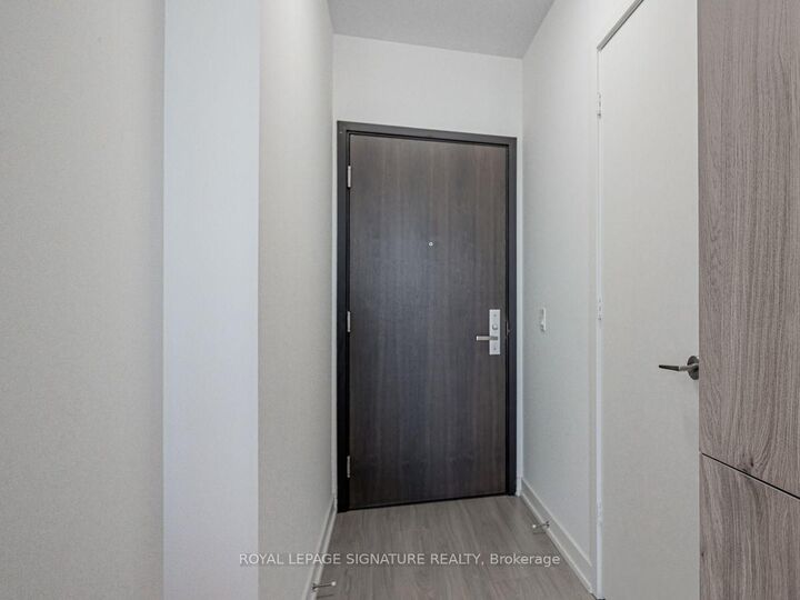Photo de la propriété: 1 Yorkville Avenue 3203 ON M4W 0B1