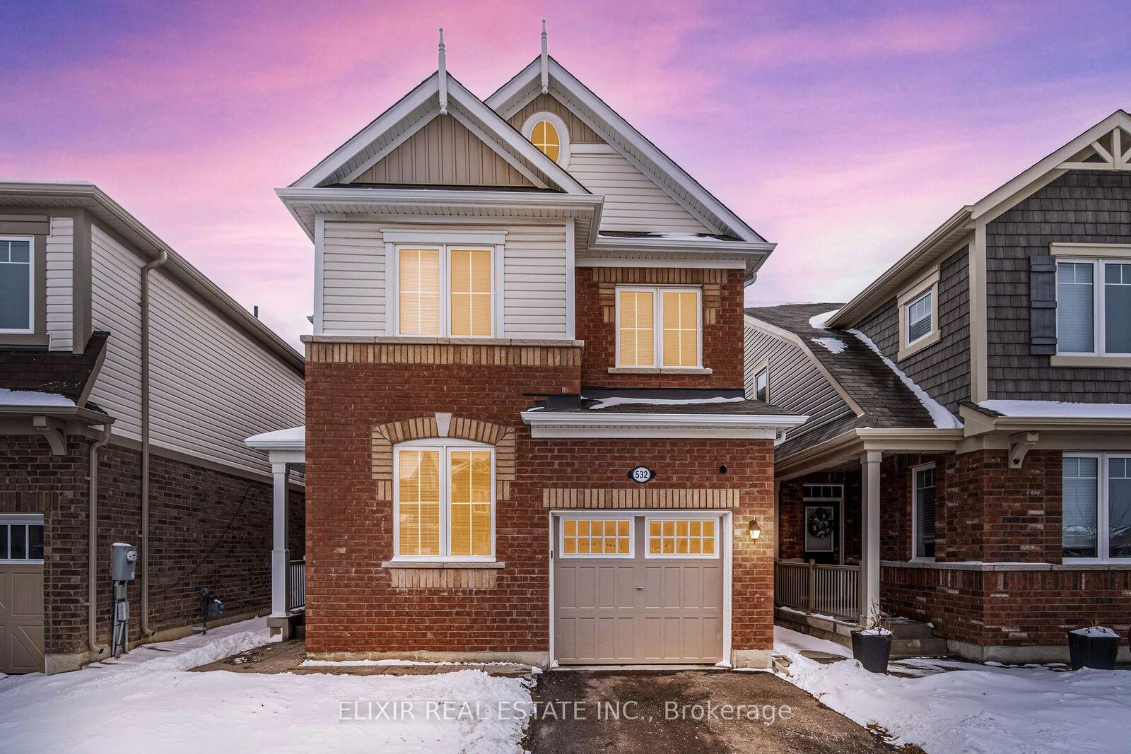 Property Photo: 532 Edenbrook Hill Drive ON L7A 2K9