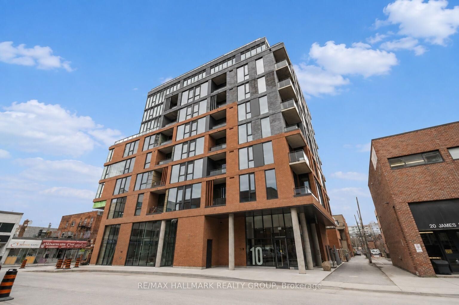 Property Photo: 10 James Street 713 ON K2P 1T2
