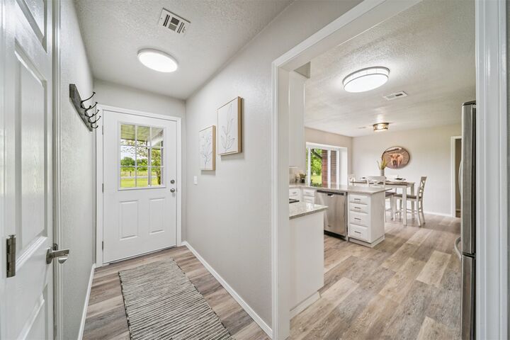 Property Photo:  11412 N 193rd East Avenue E  OK 74055 
