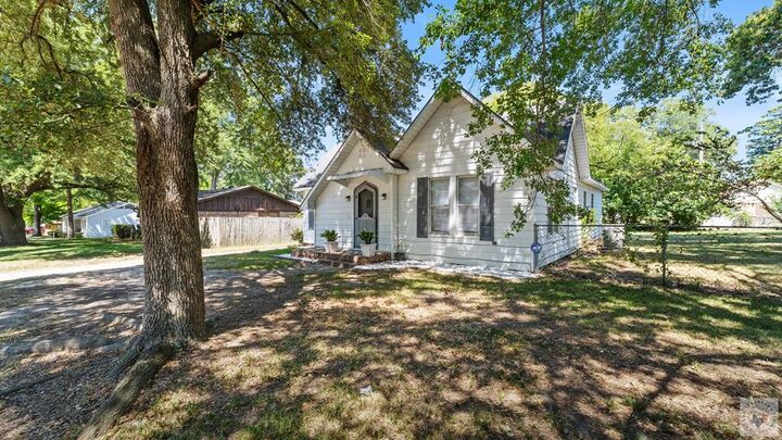 Property Photo: 1716 Grand AR 71854