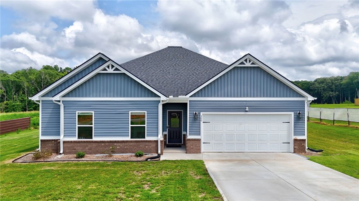 Property Photo: 300 Clinkscales Road SC 29624
