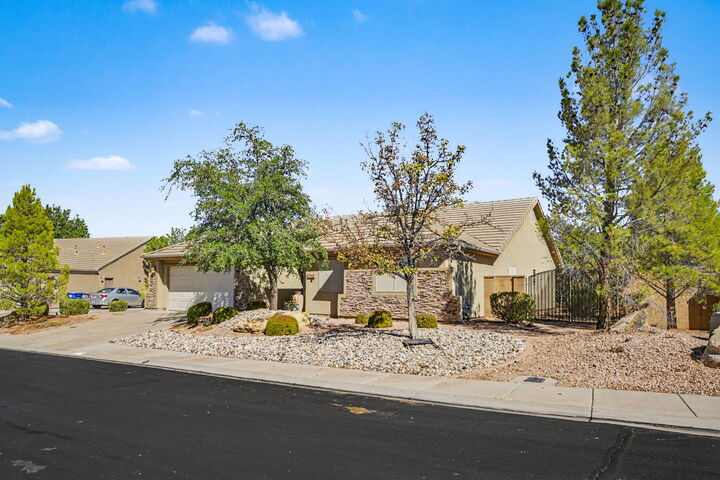 Property Photo:  1630 E 2450 South St 77  UT 84790 