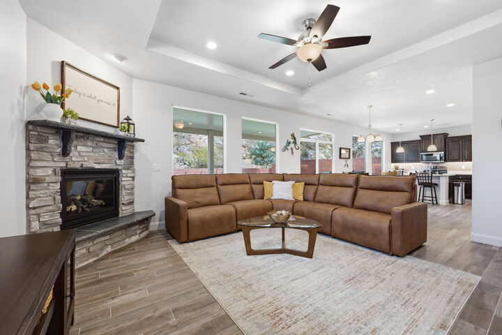 Property Photo:  2497 S 630 W  UT 84737 