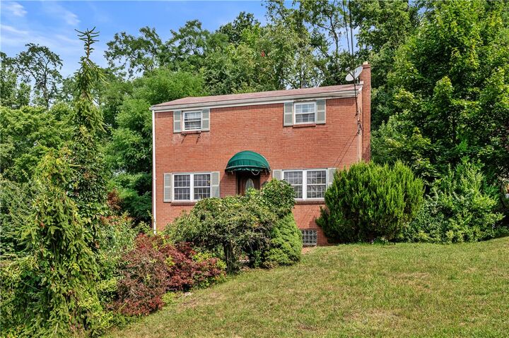 Property Photo:  137 Macek Dr  PA 15227 