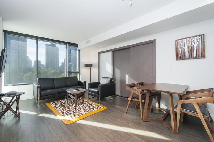 Property Photo:  68 Smithe Street 512  BC V6B 0P3 