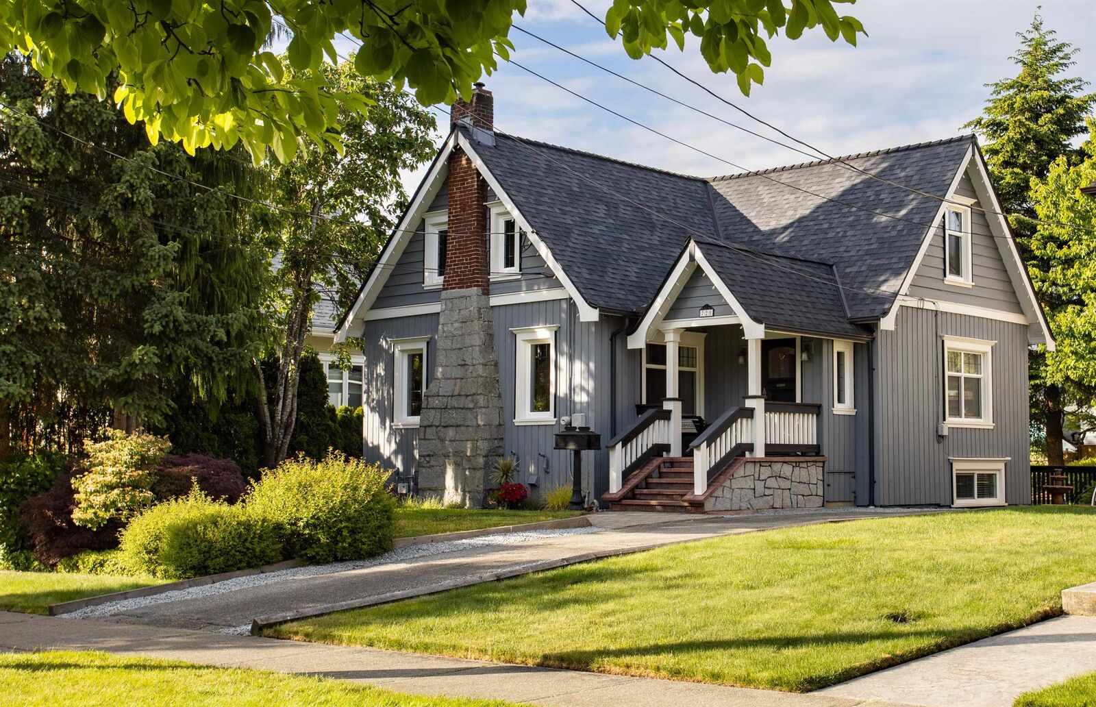 Property Photo: 725 Fifth Street BC V3L 2Y2