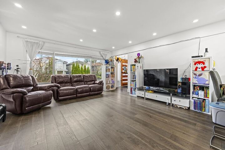 Property Photo: 778 E 52nd Avenue BC V5X 1H2