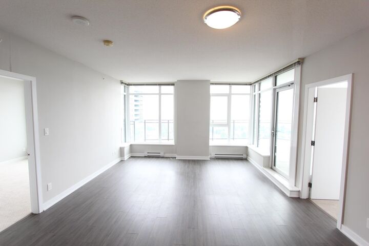 Property Photo: 4900 Lennox Lane 2701 BC V5H 0G9