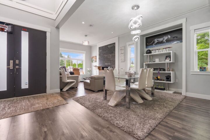14017 110 Avenue — photo 1