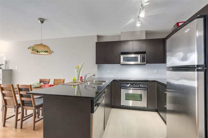 Property Photo:  4178 Dawson Street 1207  BC V5C 0A1 