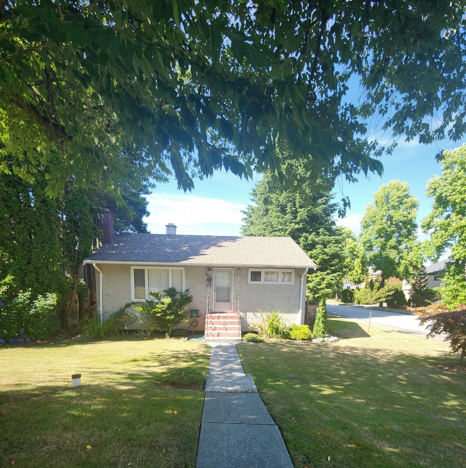 Property Photo: 6291 Dickens Street BC V5H 1W6