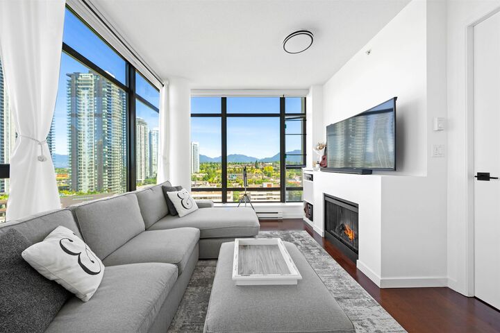 Property Photo: 4250 Dawson Street 1801 BC V5C 4B1