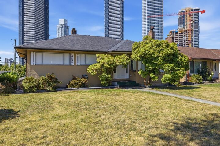 Property Photo:  4656 Brentlawn Drive  BC V5C 3V2 