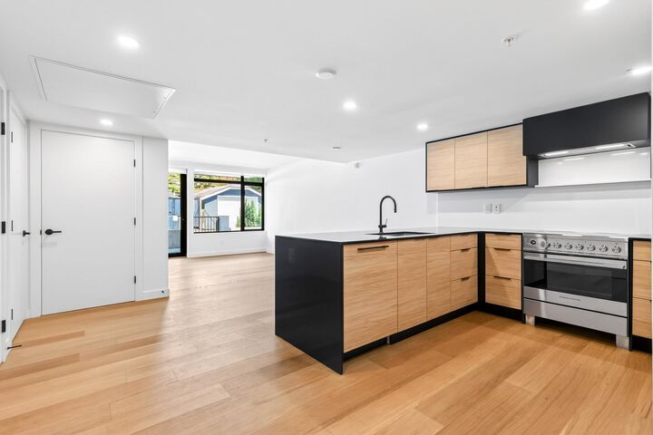 Property Photo: 6485 Manitoba Street 103 BC V5Y 0P7