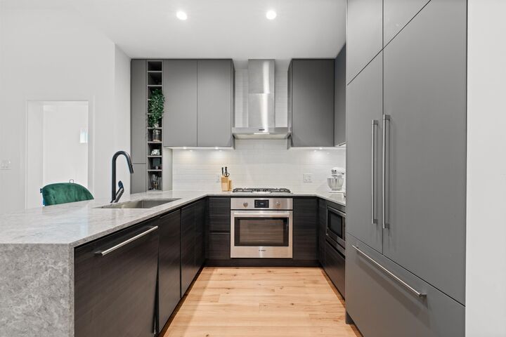 3131 Murray Street 621 — photo 1