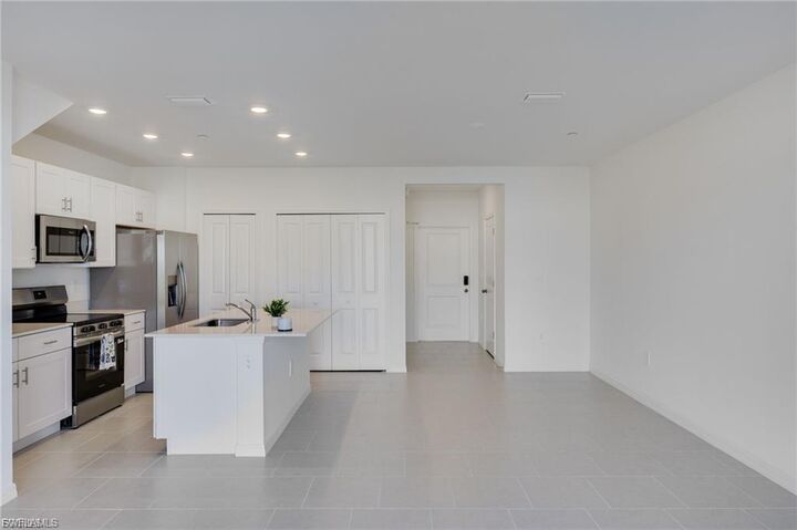 Property Photo: 4243 Caterina Ct FL 33917