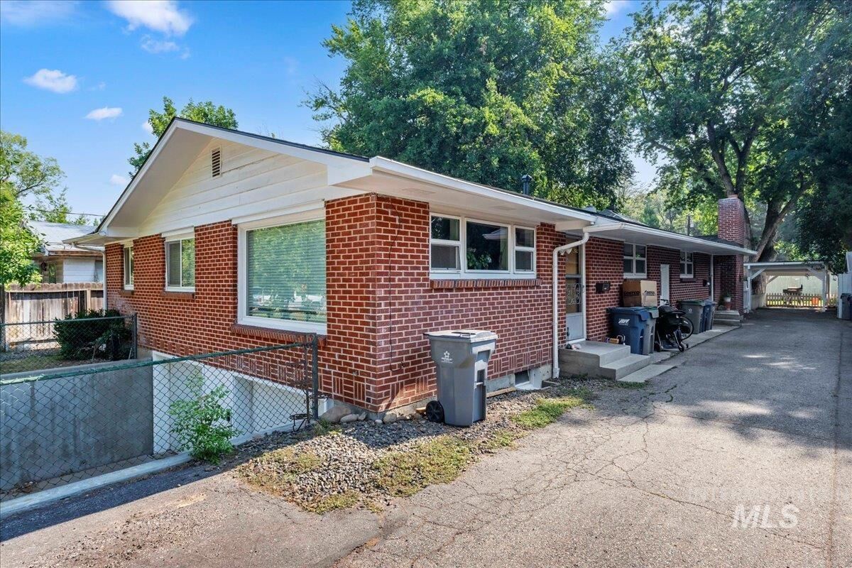 Property Photo:  1206 S Owyhee St.  ID 83705 